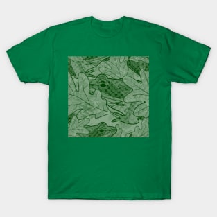 Wood Frog Under Fallen Oak Leaves Green T-Shirt